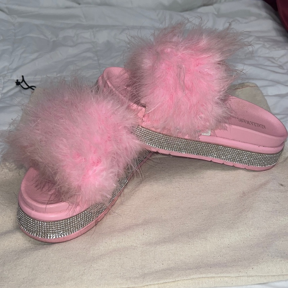 Azalea Wang pink faux fur slides
